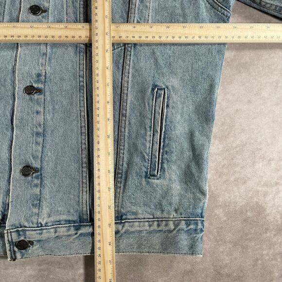 Vintage Harley Davidson Motorcycles Embroidered Light Wash Denim Trucker Jacket - Picture 6 of 7